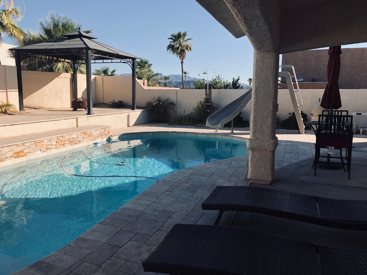WATERSLIDE POOL HOME 3B/2B CLOSE TO LAKE!! - Lake Havasu City