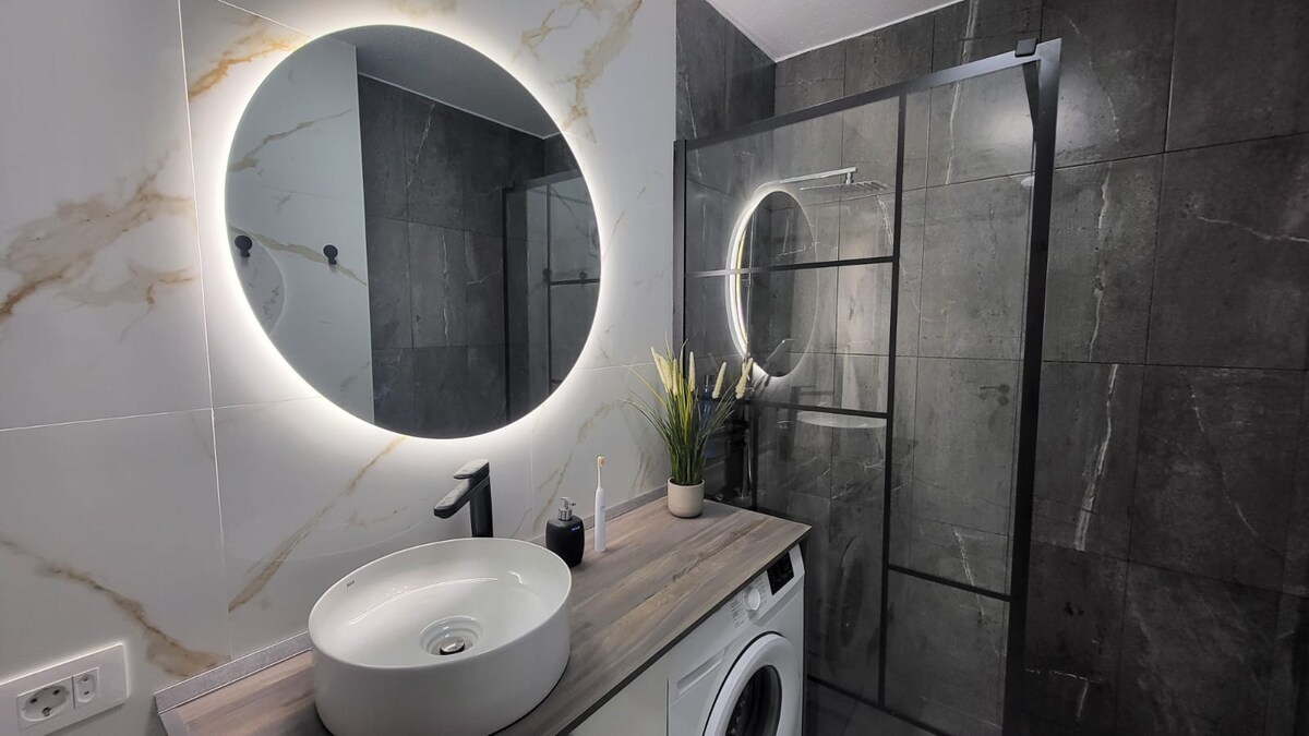 new-modern-apartment-close-to-the-beach/