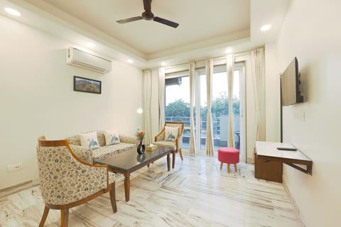 Accessible Luxury Apt near Cyber Hub