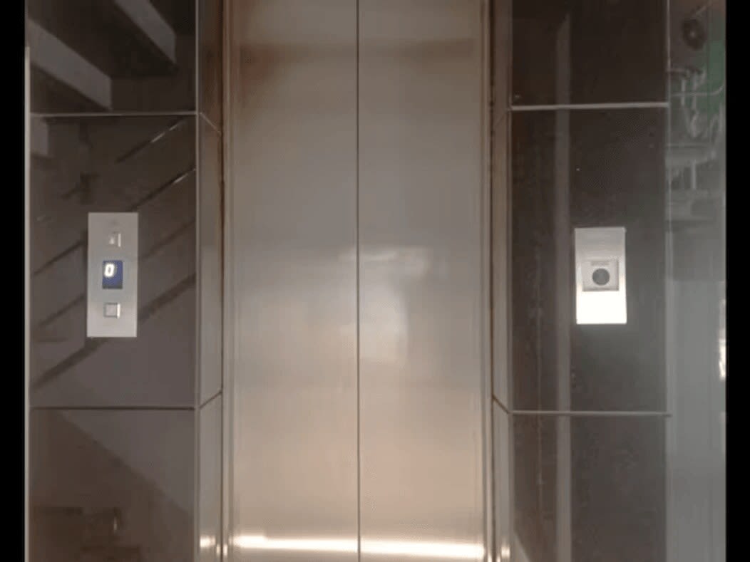 penthouse-with-jacuzzi-garden-and-extra-room-pets-ok/