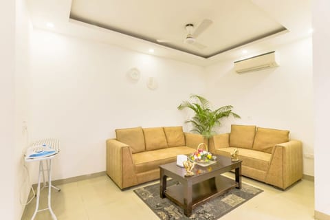 Parfait Street 2Bhk service apartment near Fortis
