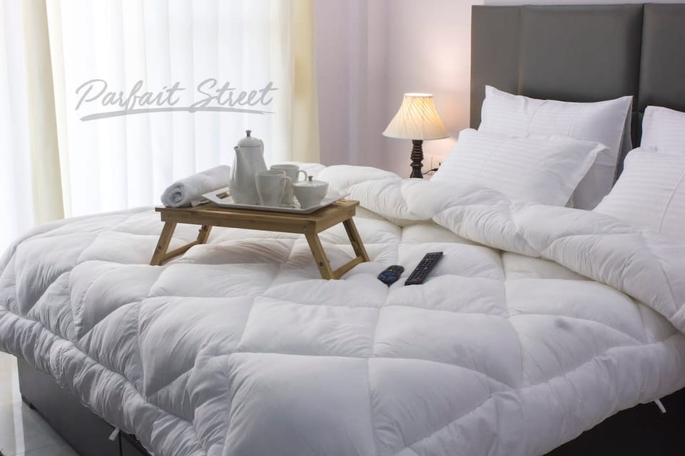 Parfait Street 2Bhk service apartment near Fortis - Gurugram