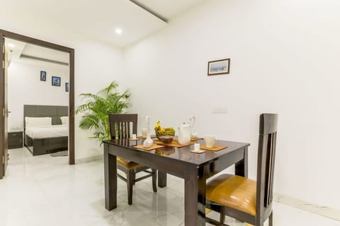 Parfait Street 2Bhk srvc apartment Horizon cnter