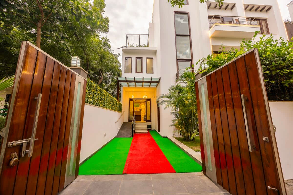 green-oasis-spacious-and-calm./