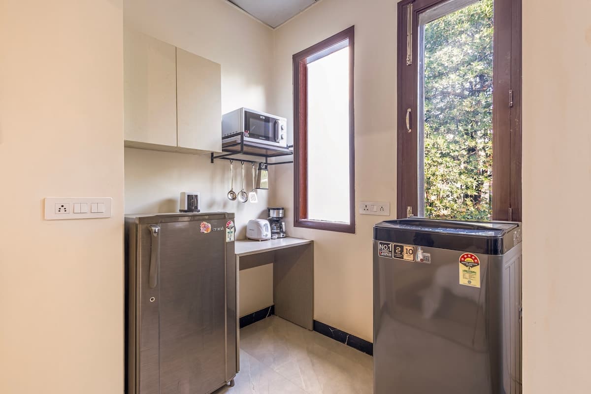 green-oasis-spacious-and-calm./