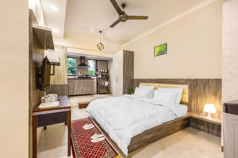 Eco-chic oasis in the city with Garden