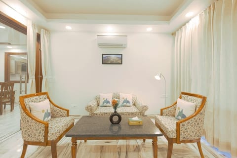 Calm & Cozy central stay