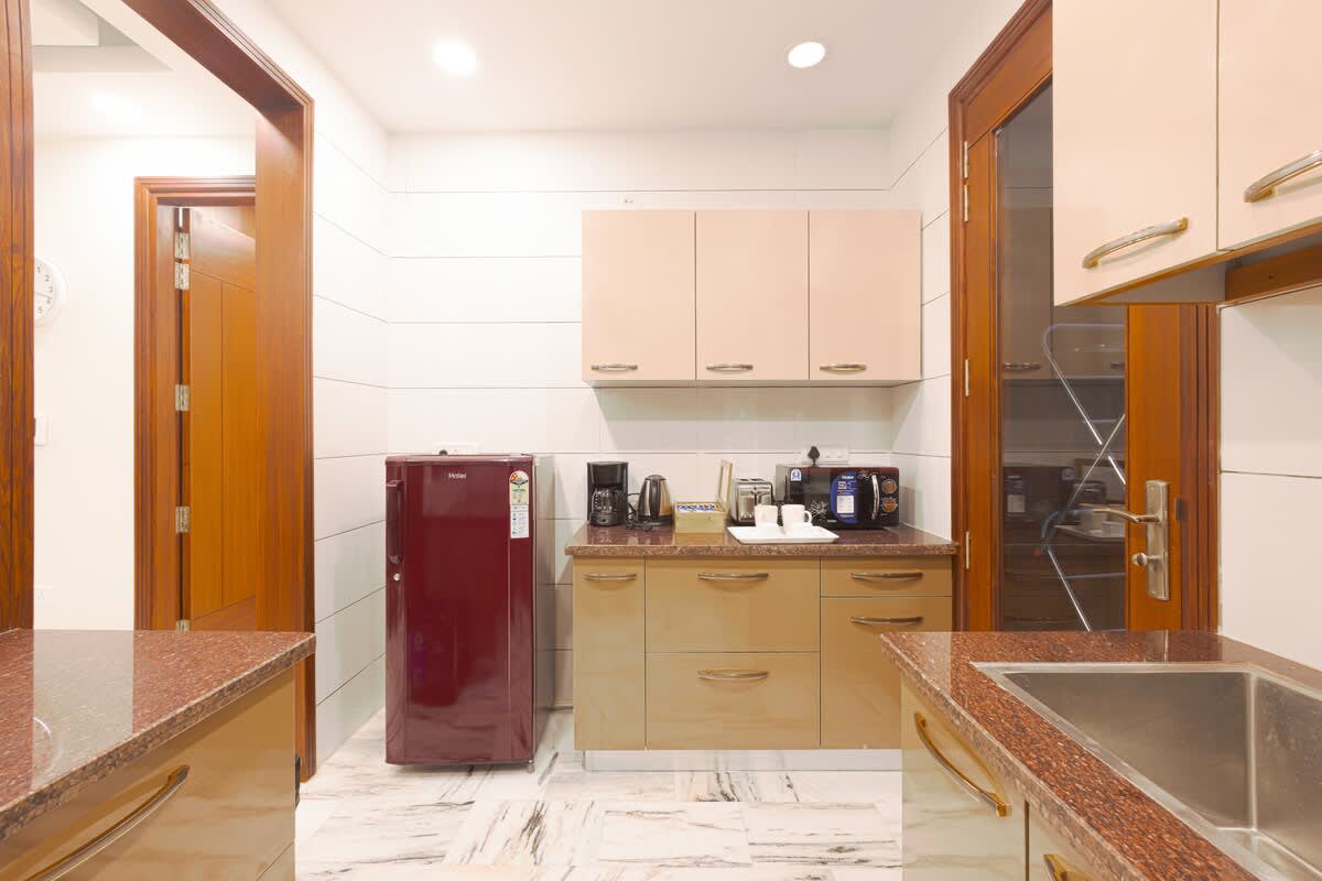 calm-and-cozy-central-stay/