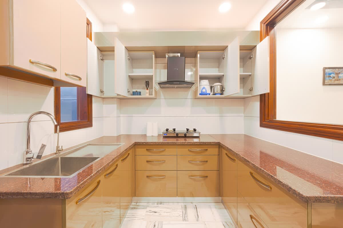 calm-and-cozy-central-stay/