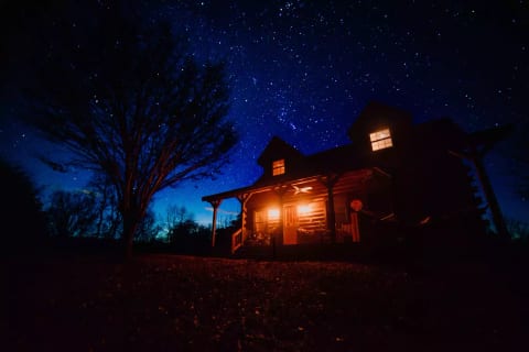 H'Owl At The Moon Farm
