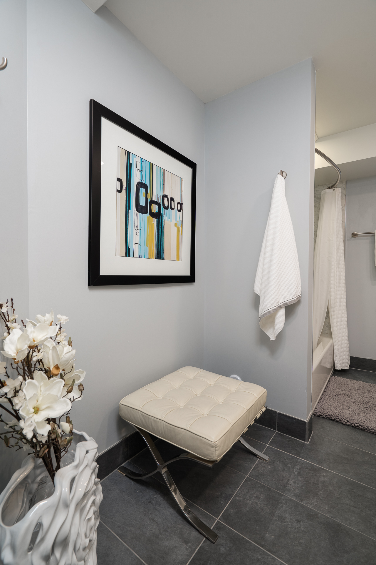 Bassett Creek Retreat - Golden Valley