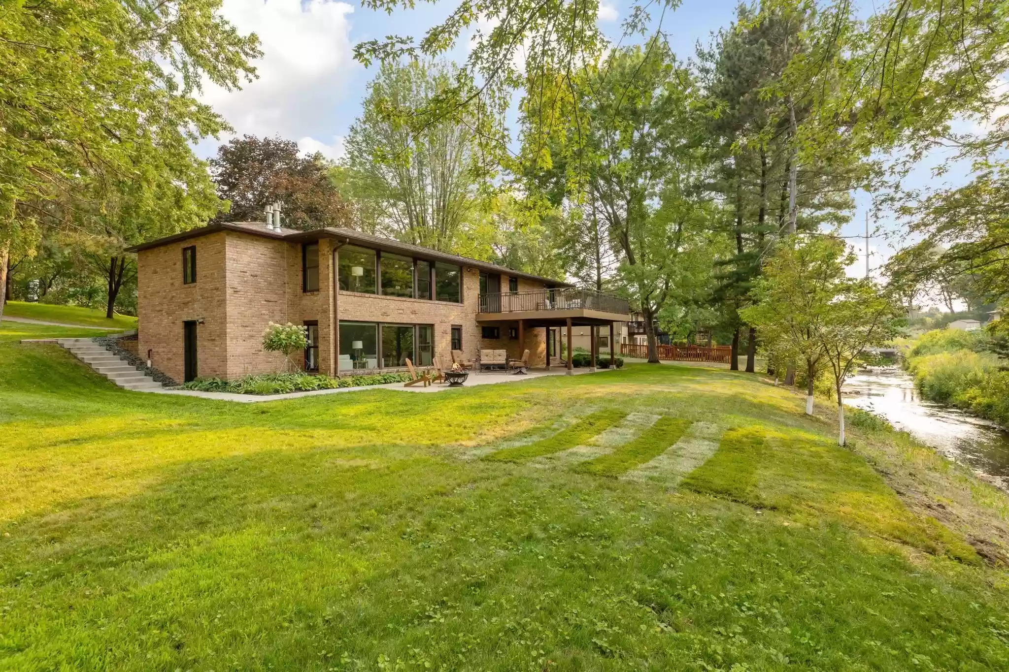 Bassett Creek Retreat