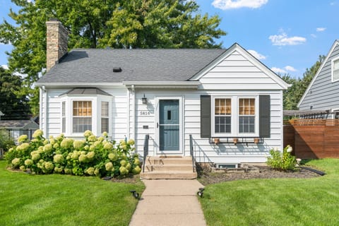 Cape Cod Charmer