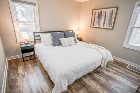 Contempo Cottage