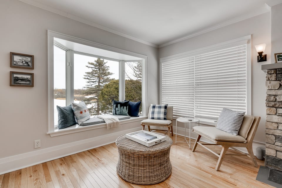 Lakefront Cottage - Excelsior