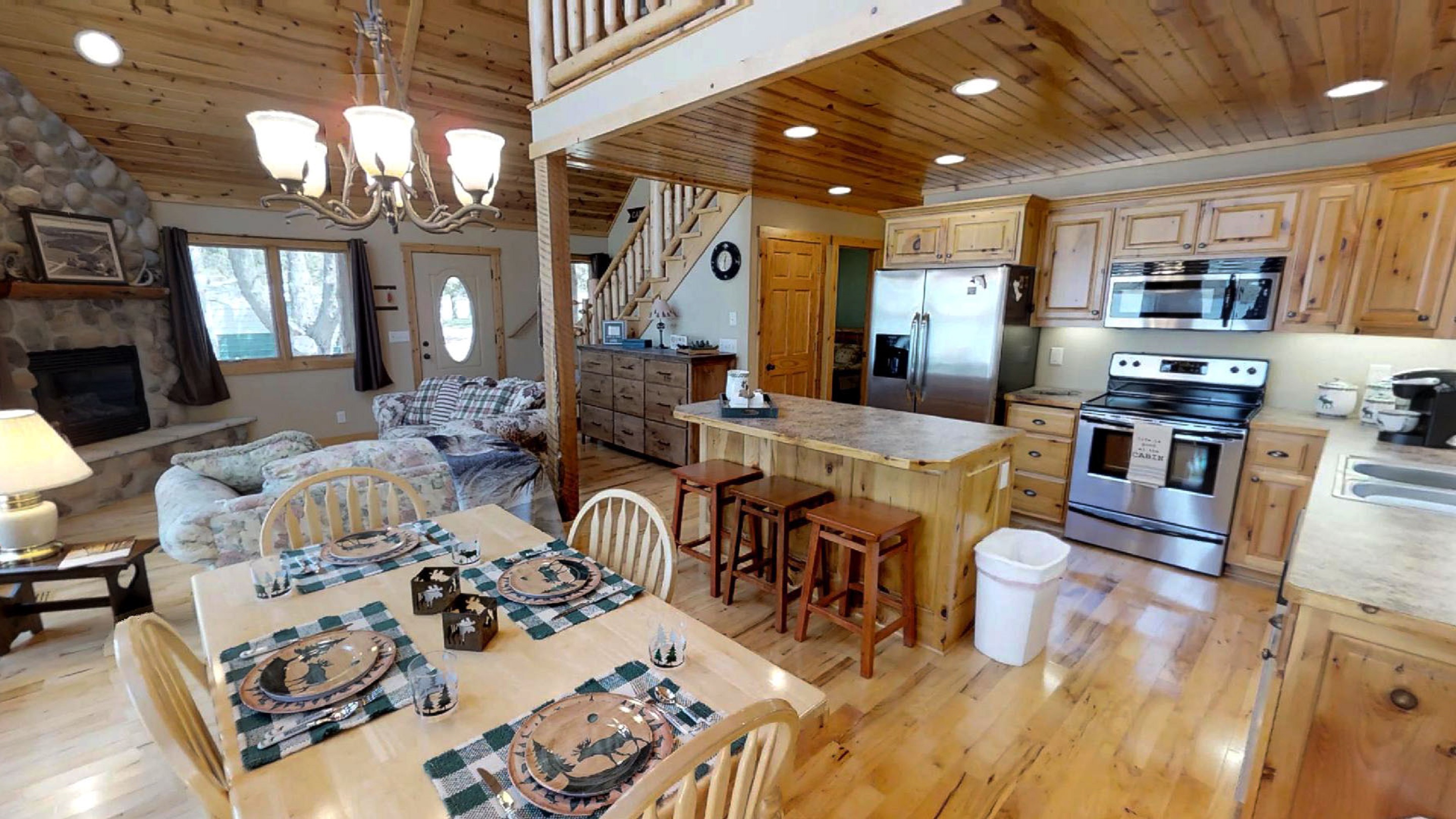 Lakefront Hideaway