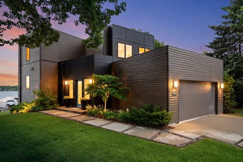 Lakefront Luxury