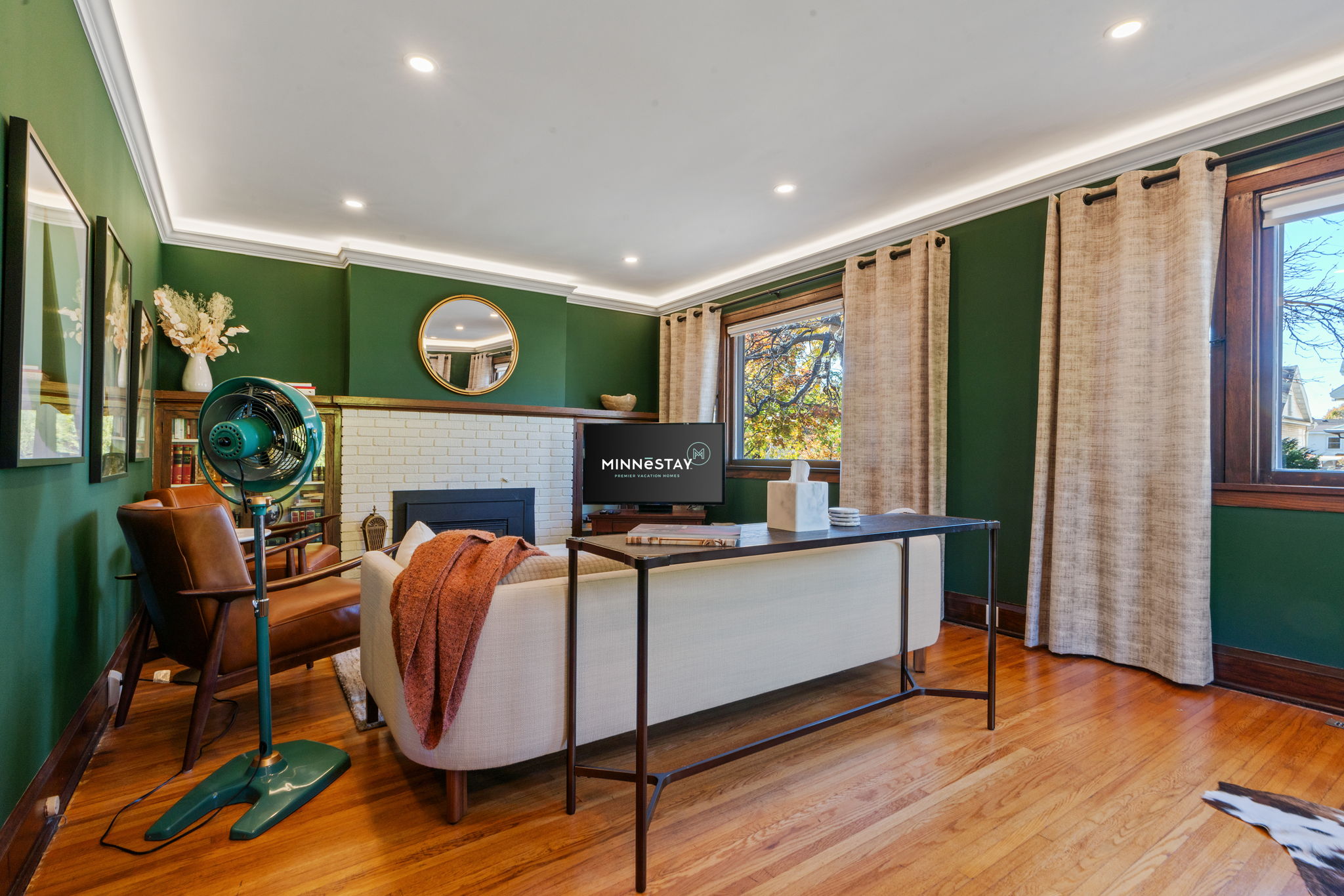 Lowry Parlour