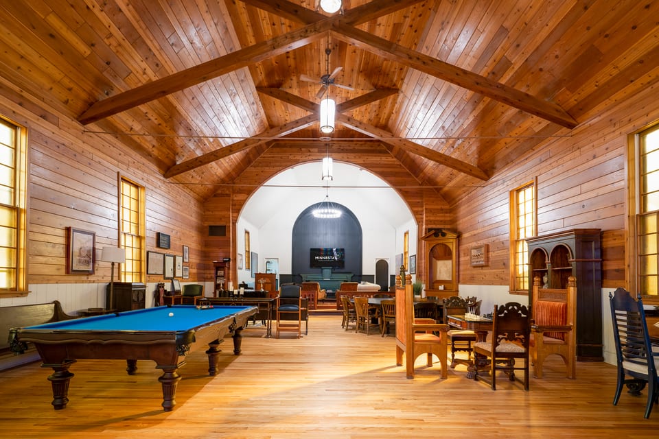 Lyndale Church Lodge - Minneapolis
