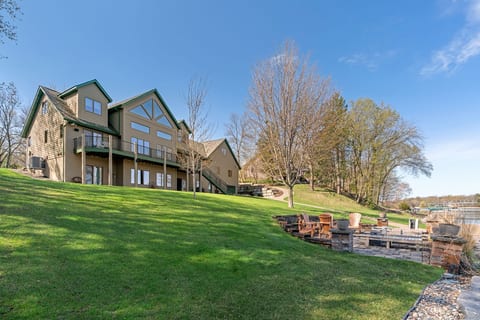 Maple Lake Chalet