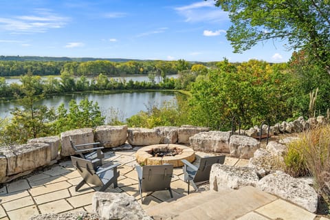 Riverfront Inn