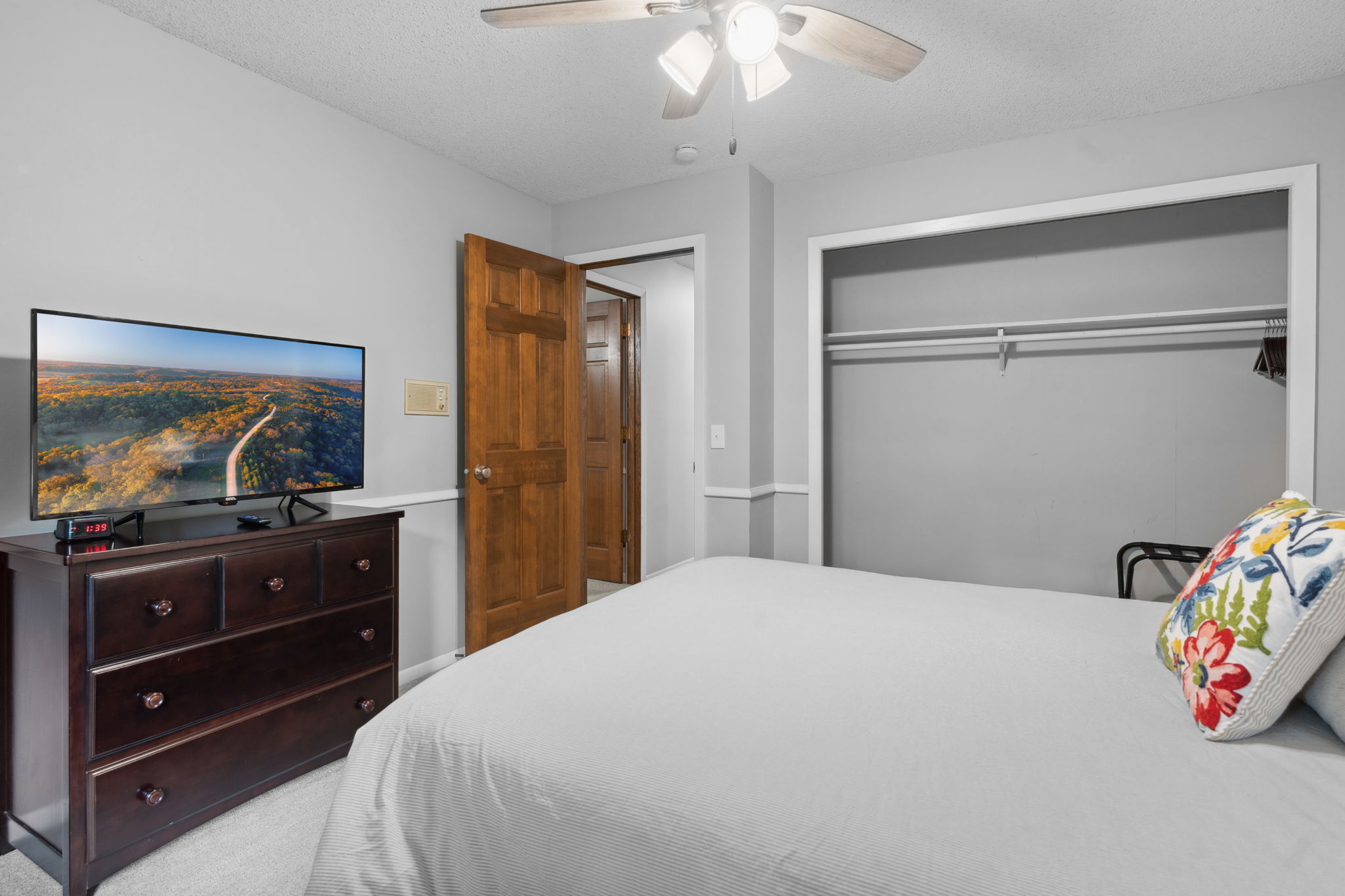 Rum River Resort | In-Home Pool & Sauna - Ham Lake Rum River Resort | In-Home Pool & Sauna - Ham Lake