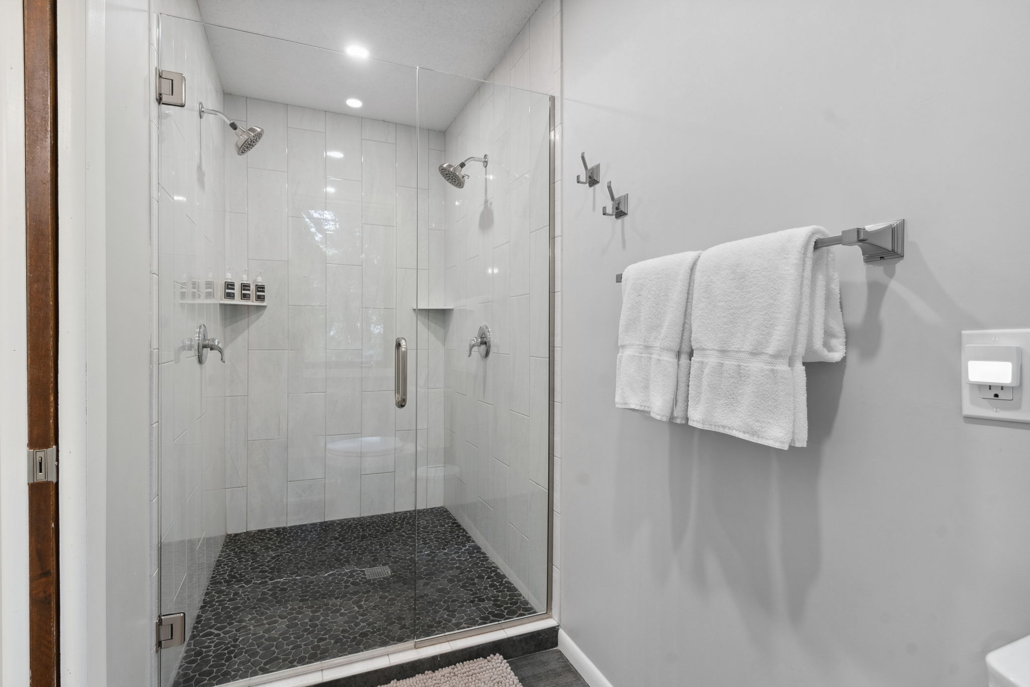 Rum River Resort | In-Home Pool & Sauna - Ham Lake Rum River Resort | In-Home Pool & Sauna - Ham Lake