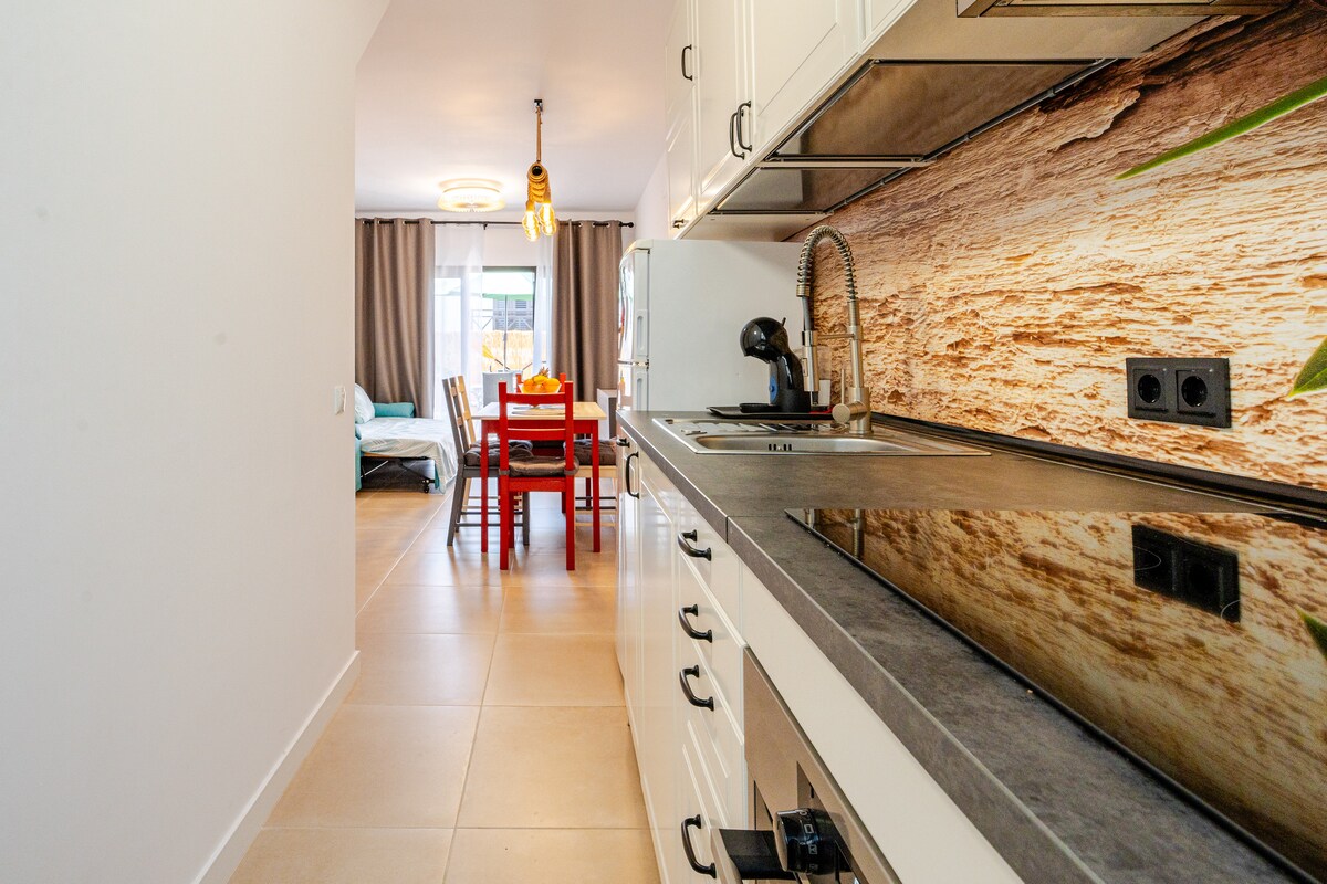 tenerife-surf-sun-bungalow-in-las-americas/