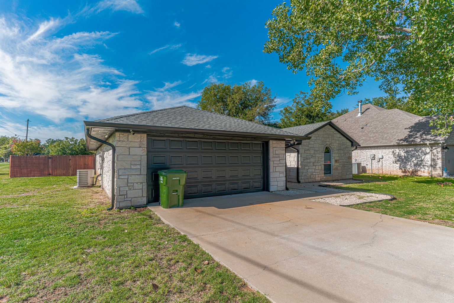 Great Escape Front/Side View - The Great Escape in Granbury - Granbury