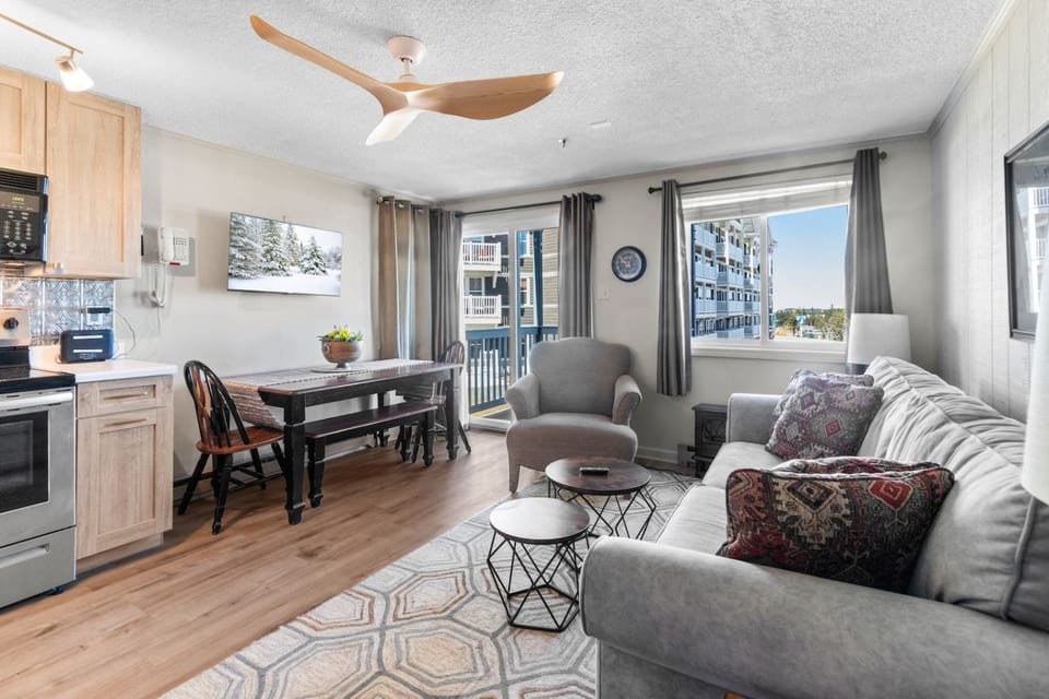Welcome to Mountain Lodge 210!
