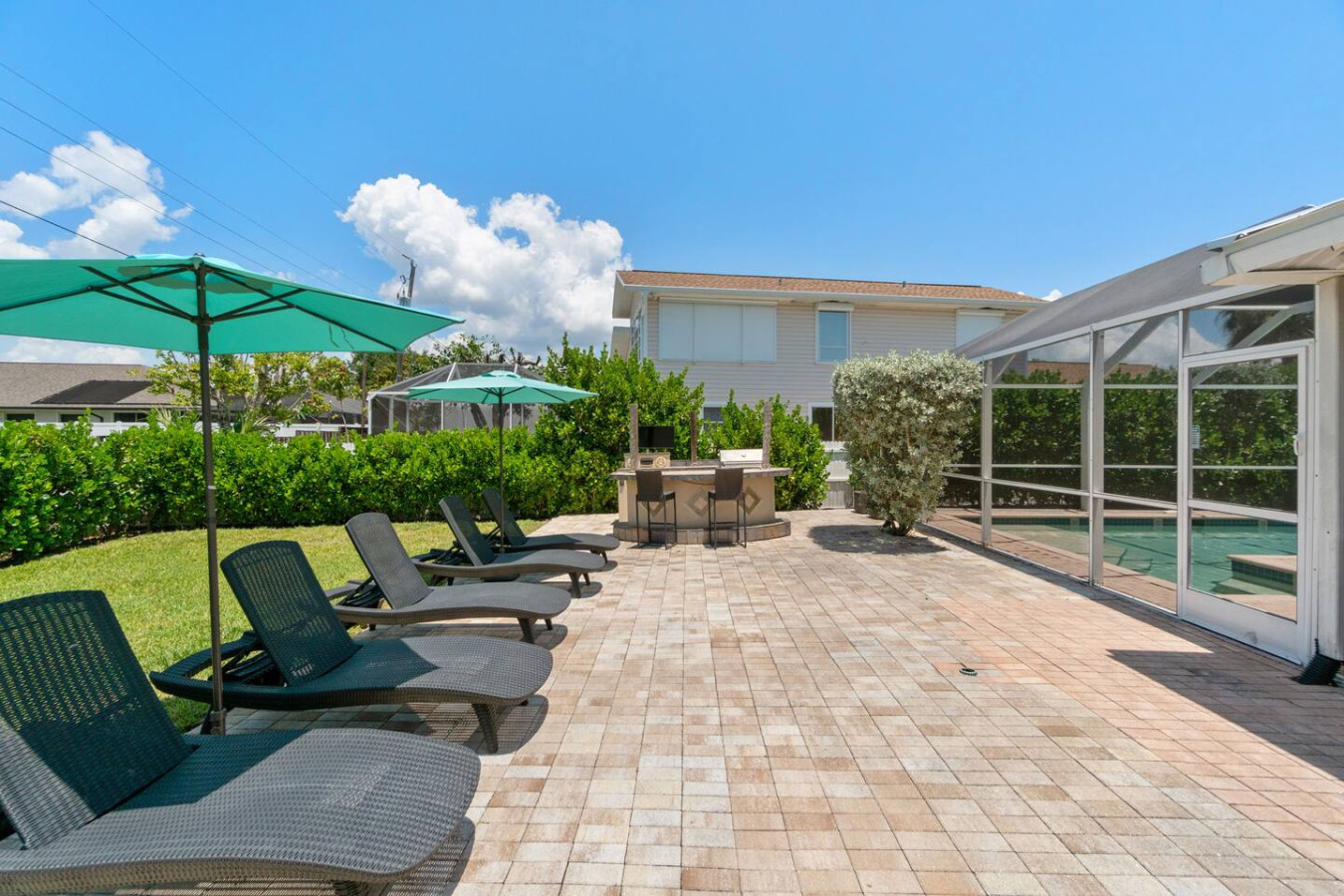 coastal-pearl-getaway/