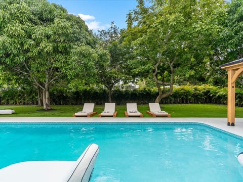 Modern Luxury Home w/ Racket Sports Gym BBQ