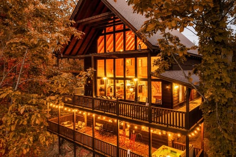 Cushy Cabin
