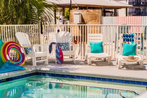 Blue Beach Bungalow