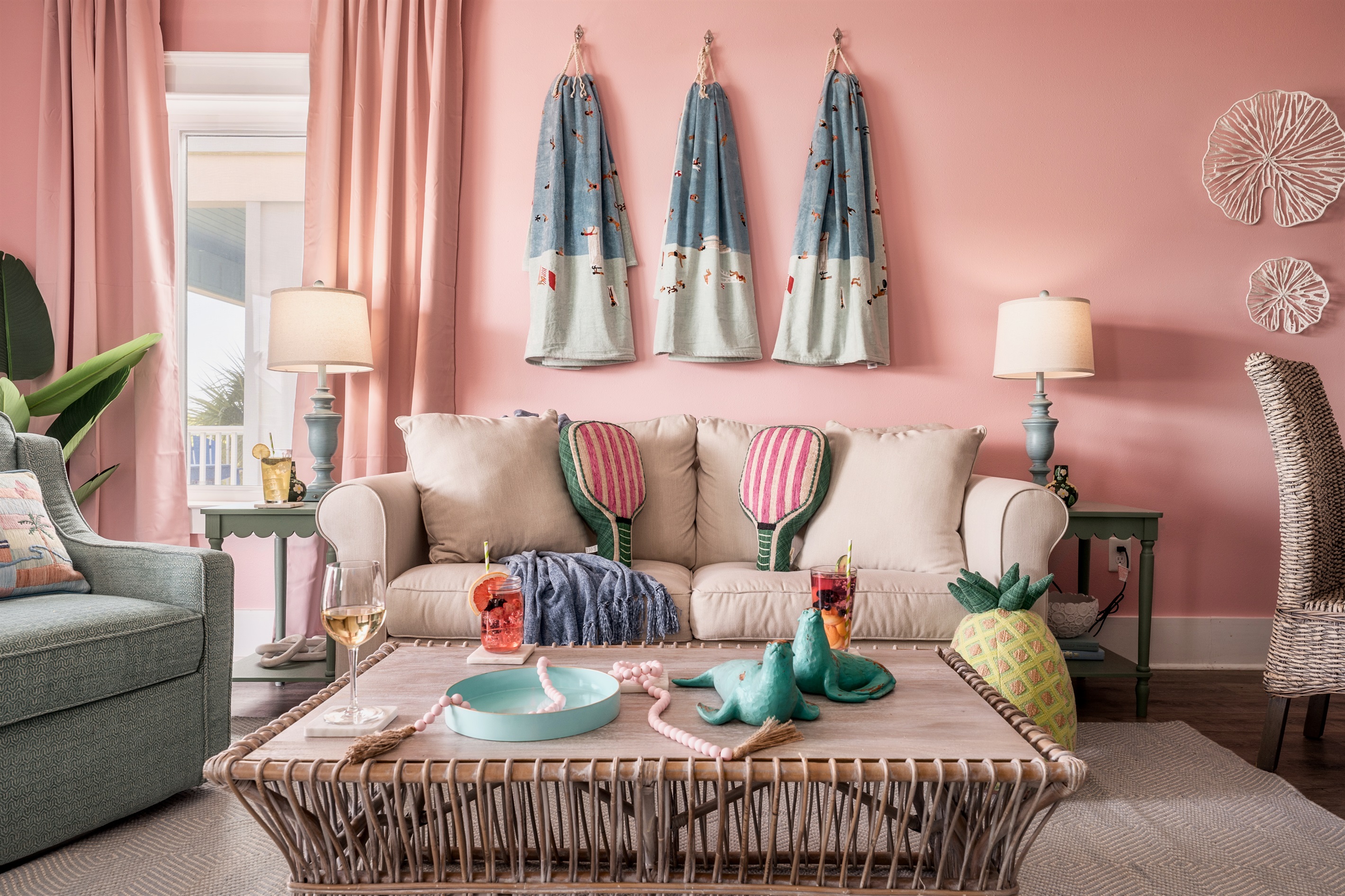 pink-palm-bungalow/