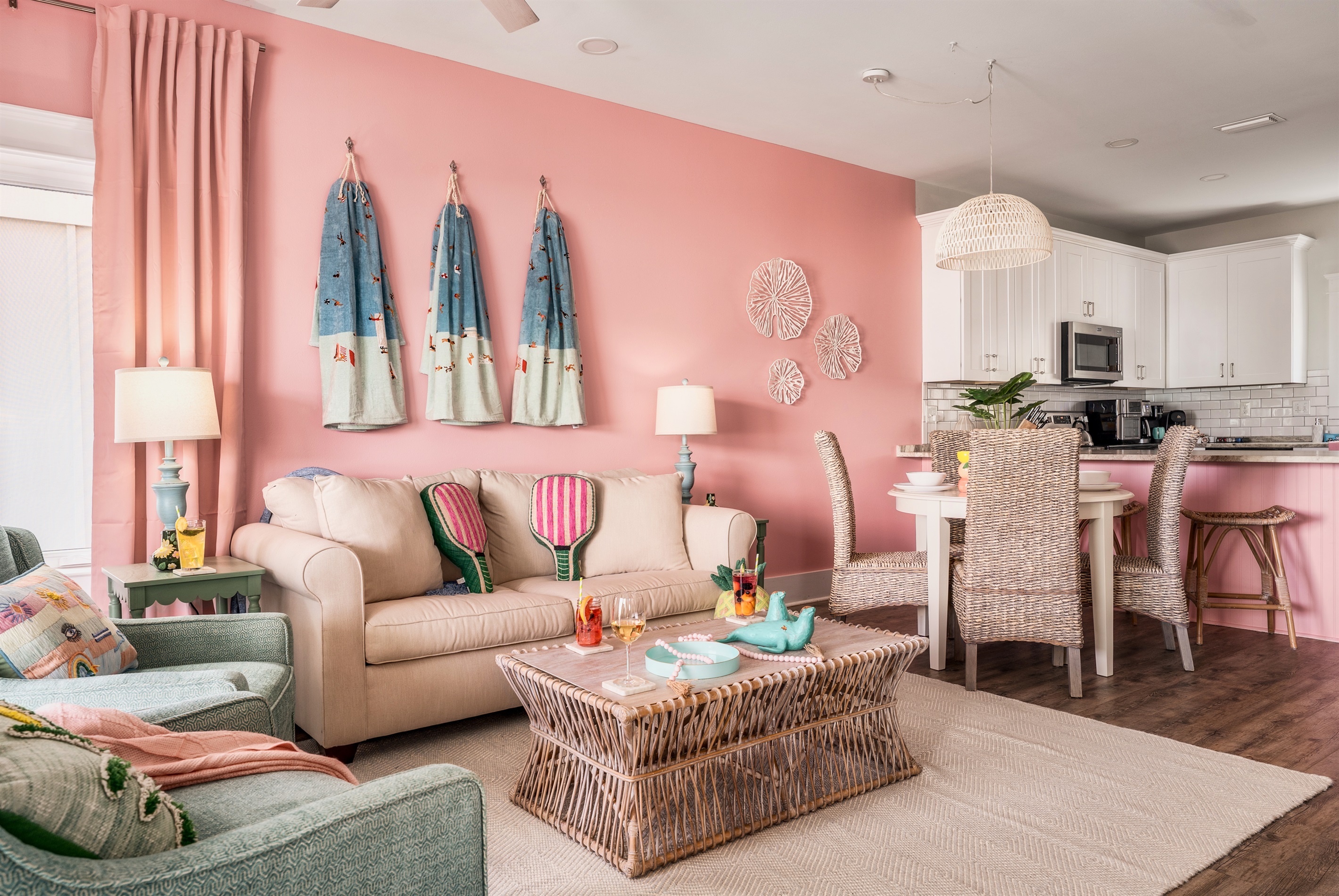 pink-palm-bungalow/