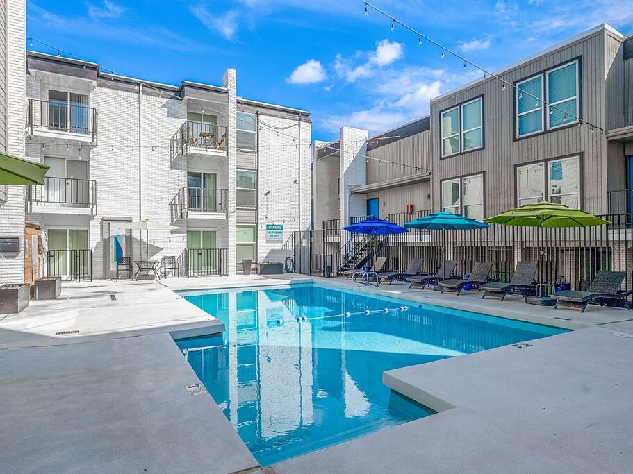 Modern Apartment Near Downtown Dallas Design Distr