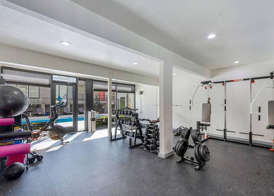 Modern Apartment Near Downtown Dallas Design Distr