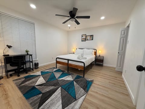 Scandinavian Apt Near Downtown Dallas Design Distr