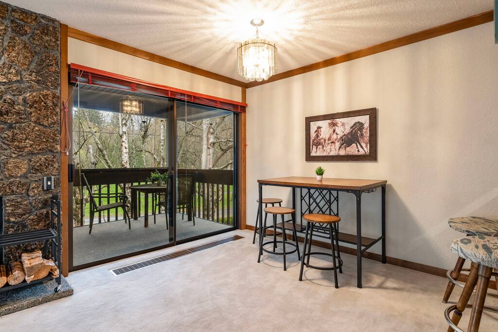 Pine 2 Paws | Golf Course | Sauna | Pool