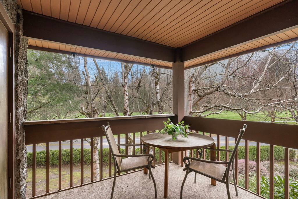 Pine 2 Paws | Golf Course | Sauna | Pool