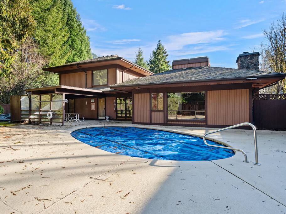 Pine 2 Paws | Golf Course | Sauna | Pool
