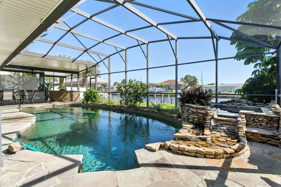 Dockside and Waterfront with Pool in Charlotte Harbor - Port Charlotte