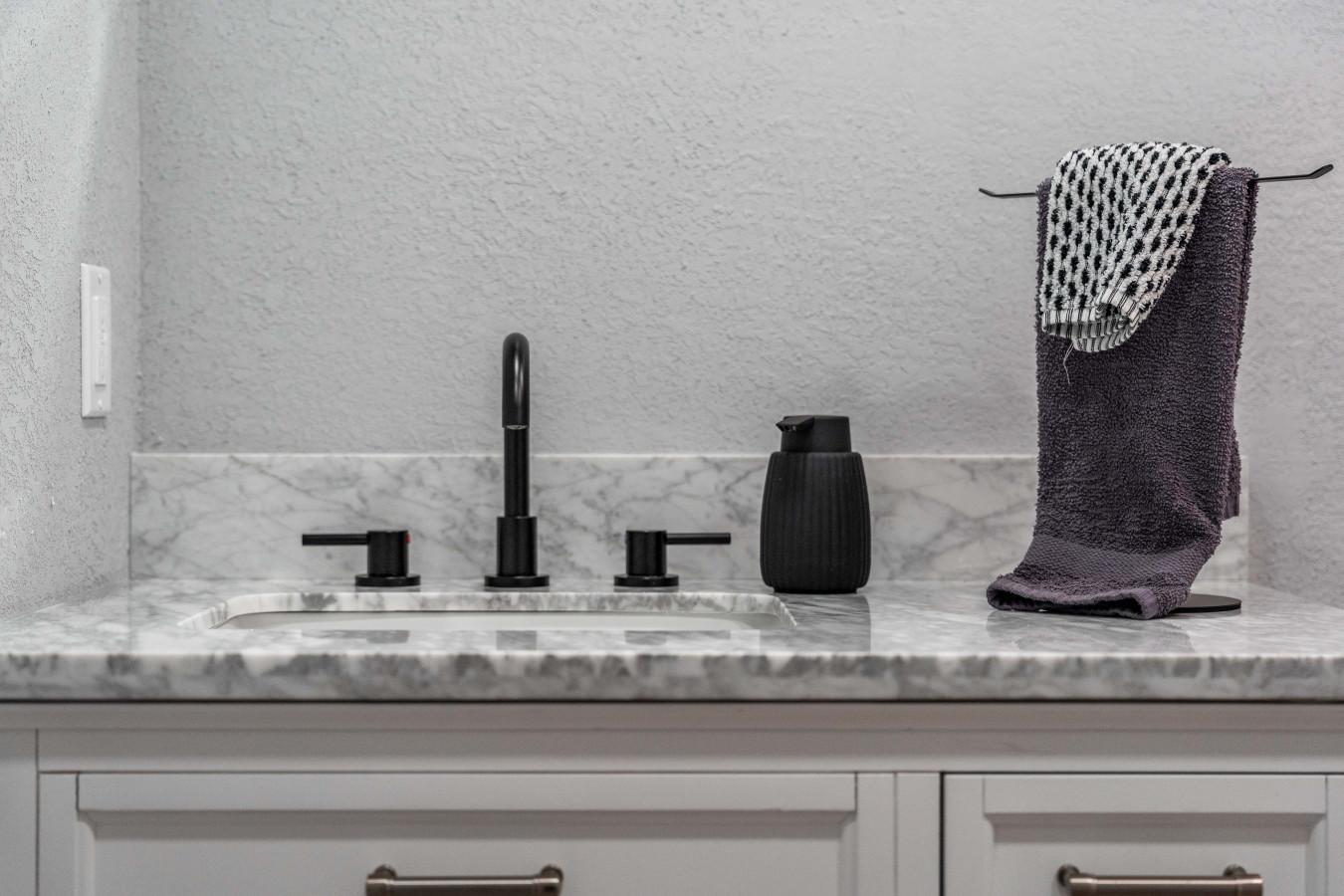 Dockside and Waterfront with Pool in Charlotte Harbor - Port Charlotte