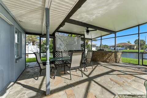 Dockside and Waterfront with Pool in Charlotte Harbor