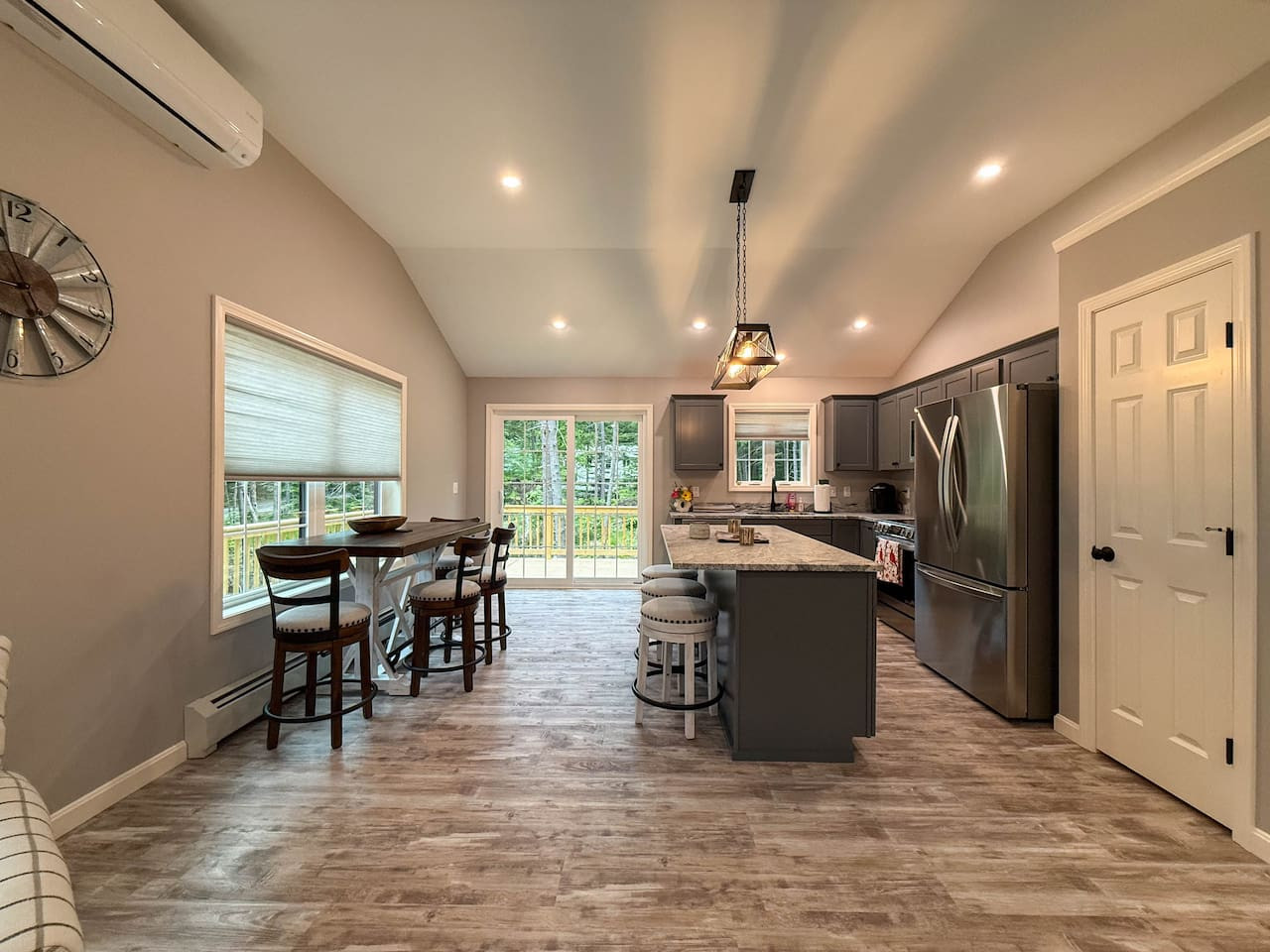 big-moose-lodge-or-brand-new-pool-and-lake-access/