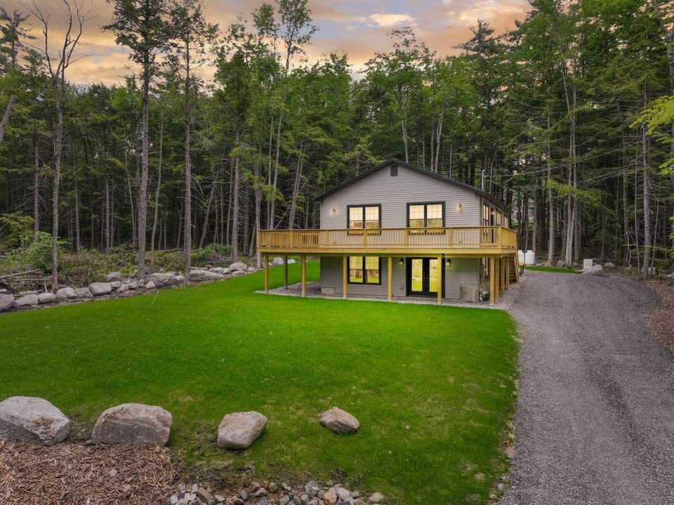 Big Moose Lodge | Brand New, Pool and Lake Access - Bridgton