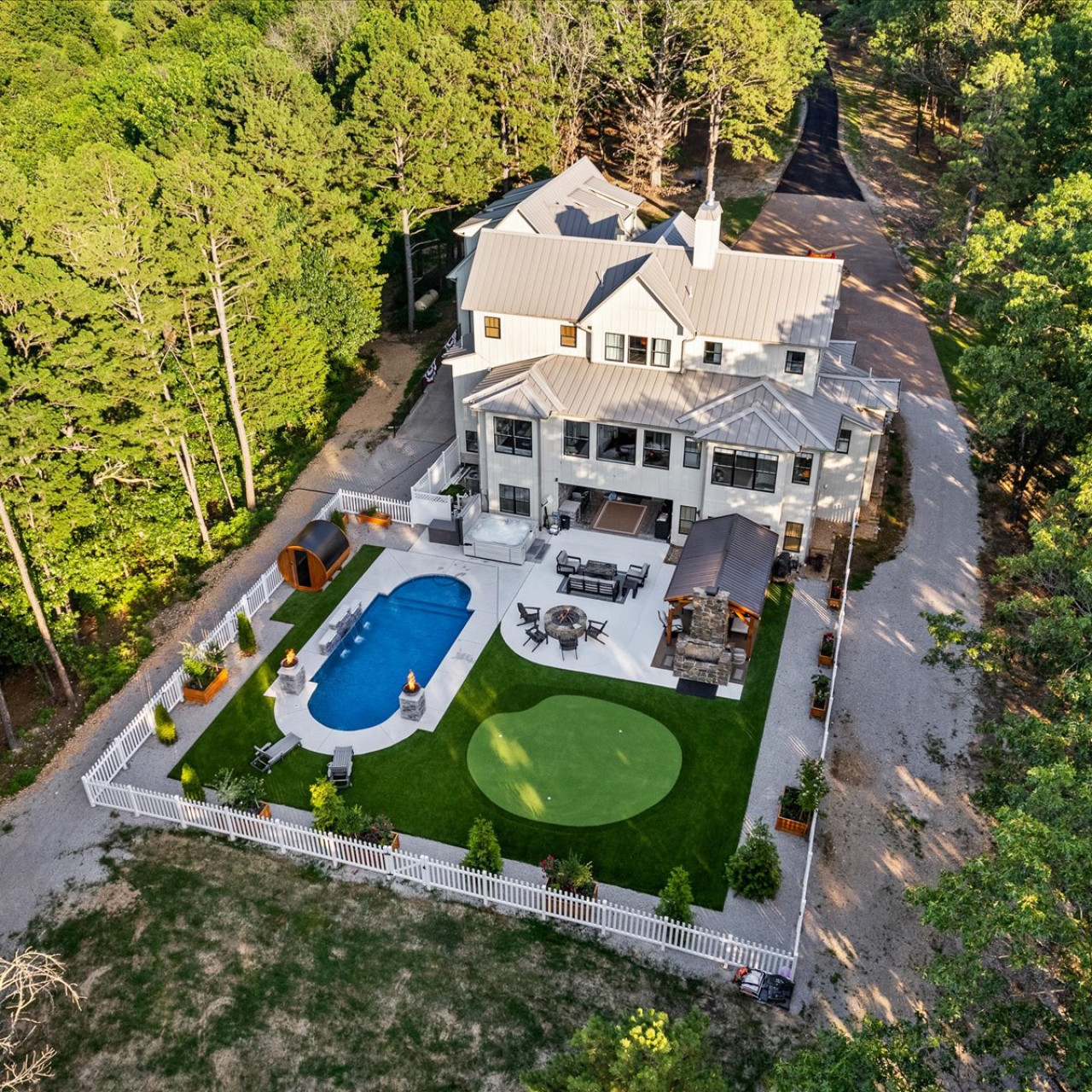 Ultra Luxe Home in Eureka Springs