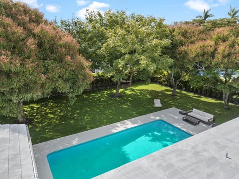 Luxury house with Padel Court, Pool Gym & Golf