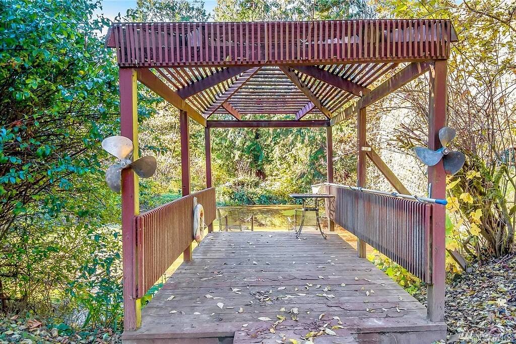 NO FEES! Off-Grid Living | Mt Vernon Cabins & Yurt